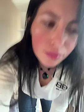 Snapshot of Mia_salinass chatting on July 31, 2026, 6:16 pm Mia salinass online show from July 31, 2026, 6:16 pm