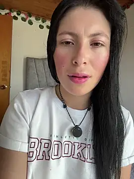Snapshot of Mia_salinass chatting on July 18, 2026, 7:22 pm Mia salinass online show from July 18, 2026, 7:22 pm