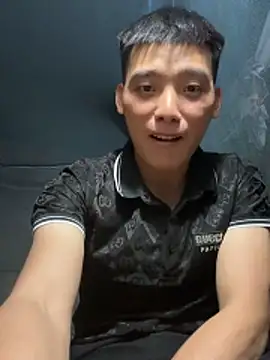 Snapshot of Chao_xxx chatting on November 1, 2025, 12:21 pm Chao xxx online show from November 1, 2025, 12:21 pm