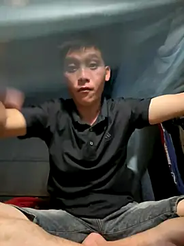 Snapshot of Chao_xxx chatting on October 8, 2025, 1:23 pm Chao xxx online show from October 8, 2025, 1:23 pm