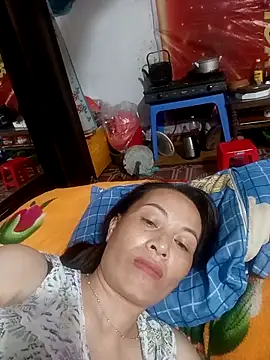 linh  miu online show from September 10, 2025, 3:55 pm