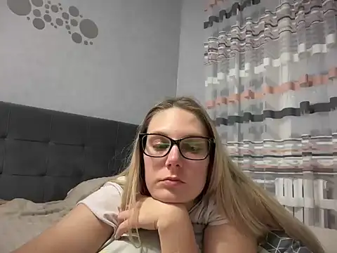 Snapshot of NikexPretty chatting on October 4, 2025, 6:09 pm NikexPretty online show from October 4, 2025, 6:09 pm