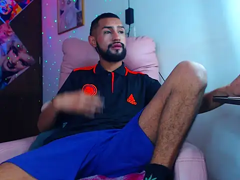 Snapshot of boybunnyerotic chatting on September 20, 2025, 12:32 pm boybunnyerotic online show from September 20, 2025, 12:32 pm