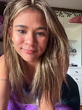 Snapshot of ParkKimsumi chatting on September 26, 2025, 8:27 pm ParkKimsumi online show from September 26, 2025, 8:27 pm