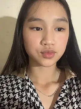 -Lie-06 online show from October 10, 2025, 7:42 am