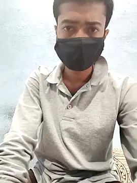 Snapshot of GirlsCrush_ chatting on November 2, 2025, 7:13 am GirlsCrush online show from November 2, 2025, 7:13 am