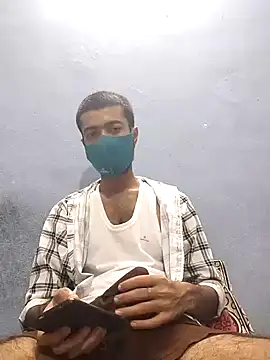 Snapshot of GirlsCrush_ chatting on September 24, 2025, 5:52 pm GirlsCrush online show from September 24, 2025, 5:52 pm