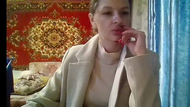 Snapshot of NovaPetal chatting on September 12, 2025, 4:40 pm NovaPetal online show from September 12, 2025, 4:40 pm