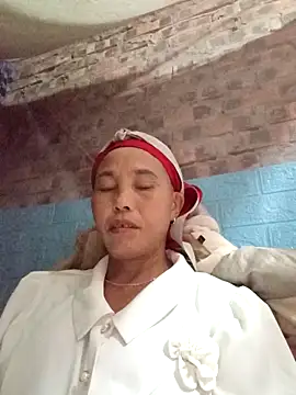 Snapshot of me-cute chatting on October 8, 2025, 10:43 pm me-cute online show from October 8, 2025, 10:43 pm