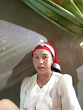 Snapshot of me-cute chatting on October 8, 2025, 7:43 am me-cute online show from October 8, 2025, 7:43 am