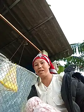 Snapshot of me-cute chatting on October 28, 2025, 11:14 pm me-cute online show from October 28, 2025, 11:14 pm