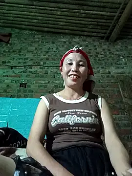 Snapshot of me-cute chatting on October 13, 2025, 1:02 pm me-cute online show from October 13, 2025, 1:02 pm