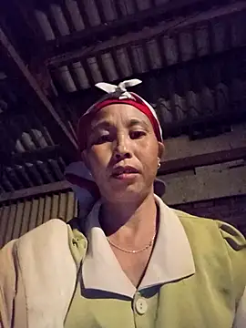 Snapshot of me-cute chatting on October 1, 2025, 5:50 pm me-cute online show from October 1, 2025, 5:50 pm