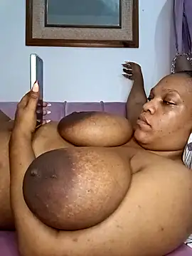 HappygalTheQueen online show from February 19, 2026, 8:06 pm