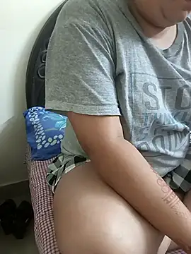 payal 261072  online show from October 14, 2025, 11:04 pm