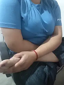 Snapshot of payal_261072_ chatting on February 24, 2026, 4:02 am payal 261072 online show from February 24, 2026, 4:02 am