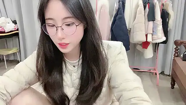 Freya7777 online show from December 14, 2025, 2:55 pm