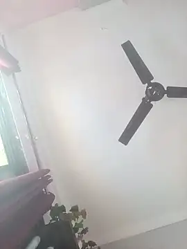 Snapshot of Cute-Mahiraa chatting on October 8, 2025, 12:07 pm Cute-Mahiraa online show from October 8, 2025, 12:07 pm