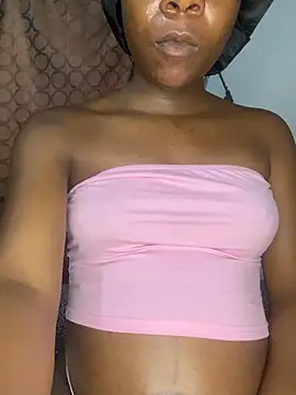 Snapshot of Crazyqueenxxx chatting on April 22, 2026, 11:28 am Crazyqueenxxx online show from April 22, 2026, 11:28 am