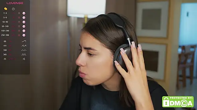 KateCarrey online show from September 22, 2025, 1:28 pm