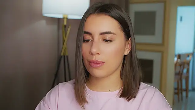 KateCarrey online show from September 17, 2025, 7:32 am