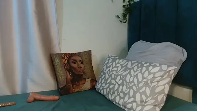 Snapshot of Keishaa-77 chatting on September 16, 2025, 3:35 pm Keishaa-77 online show from September 16, 2025, 3:35 pm