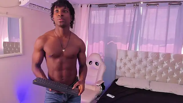 Snapshot of tau_montes chatting on November 7, 2025, 2:32 pm tau montes online show from November 7, 2025, 2:32 pm