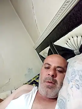 ahmetsoner4644 online show from October 15, 2025, 7:22 pm