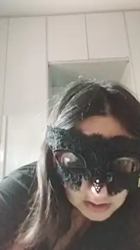 caldaevogliosa81 online show from October 31, 2025, 10:34 am