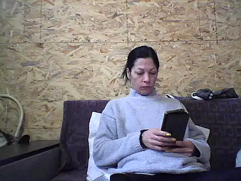 Snapshot of Milana38 chatting on October 13, 2025, 6:59 am Milana38 online show from October 13, 2025, 6:59 am