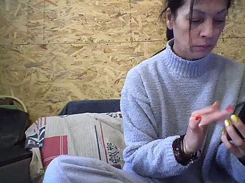 Snapshot of Milana38 chatting on October 15, 2025, 8:44 am Milana38 online show from October 15, 2025, 8:44 am