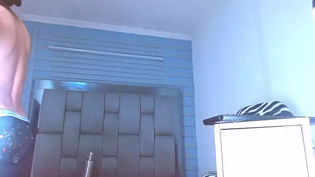 Valentin Gray online show from September 24, 2025, 4:19 am