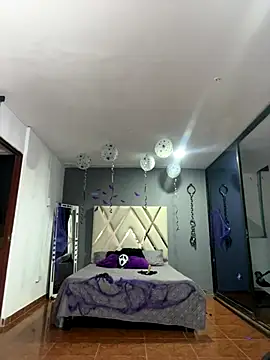 Sophia moons online show from October 24, 2025, 3:16 am