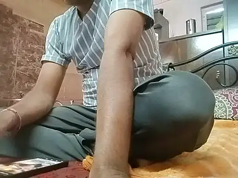 StreetLover 77 online show from September 16, 2025, 5:19 am