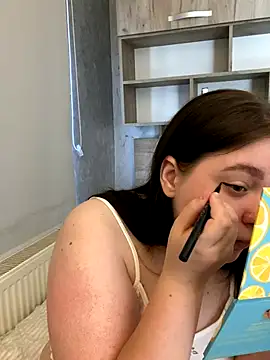 Snapshot of SoniaNovara chatting on September 23, 2025, 1:07 pm SoniaNovara online show from September 23, 2025, 1:07 pm