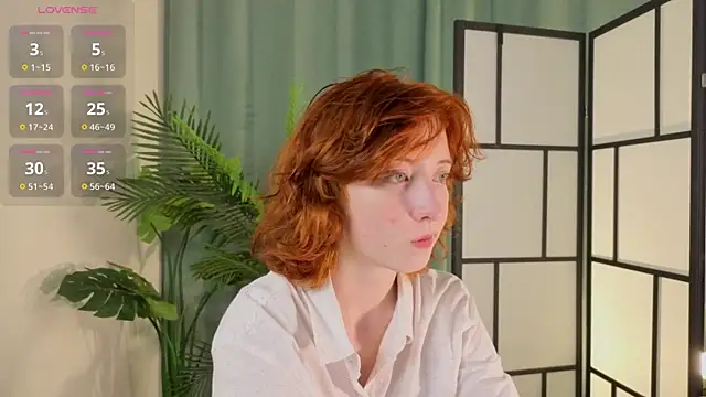 Snapshot of JuanaFriesz chatting on September 18, 2025, 7:11 am JuanaFriesz online show from September 18, 2025, 7:11 am