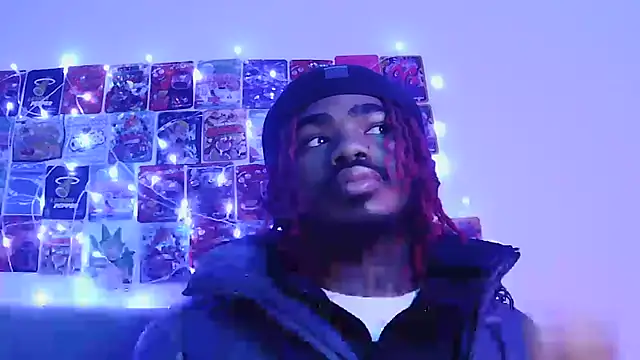 Snapshot of risktakinndolo chatting on November 15, 2025, 1:53 am risktakinndolo online show from November 15, 2025, 1:53 am