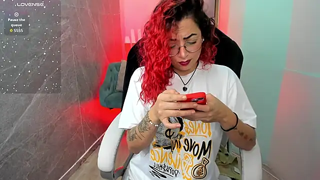 RoxanneStorm  online show from March 9, 2026, 4:49 am