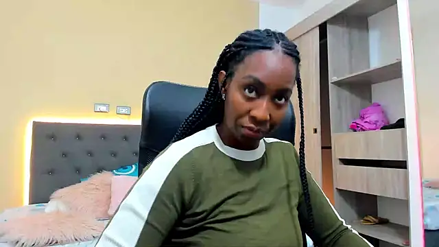 AndreaRossii1 online show from September 16, 2025, 11:44 am
