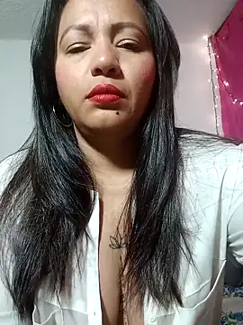 agatha sluttylatina online show from April 1, 2026, 8:59 am