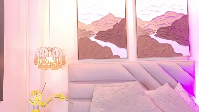 kendalFox  online show from December 23, 2025, 2:44 am