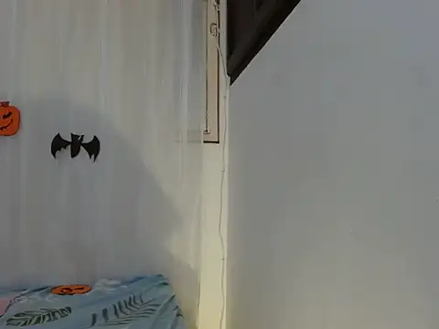 Snapshot of NoraParkeer chatting on October 11, 2025, 7:15 pm NoraParkeer online show from October 11, 2025, 7:15 pm