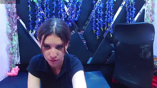 Gigi Glase online show from September 16, 2025, 9:38 pm