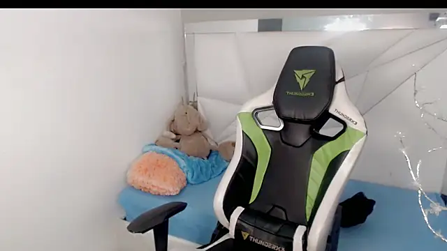 Austin col  online show from September 19, 2025, 9:41 pm