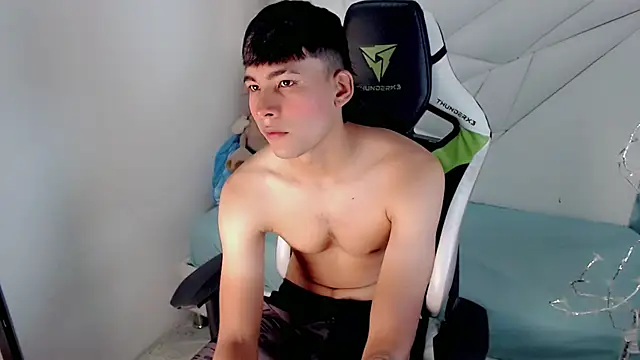 Austin col  online show from October 24, 2025, 1:21 pm