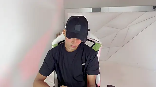 Austin col  online show from October 4, 2025, 1:23 pm