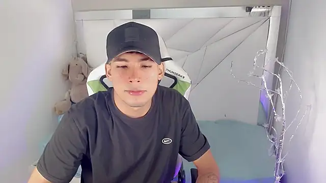 Austin col  online show from October 17, 2025, 1:13 pm