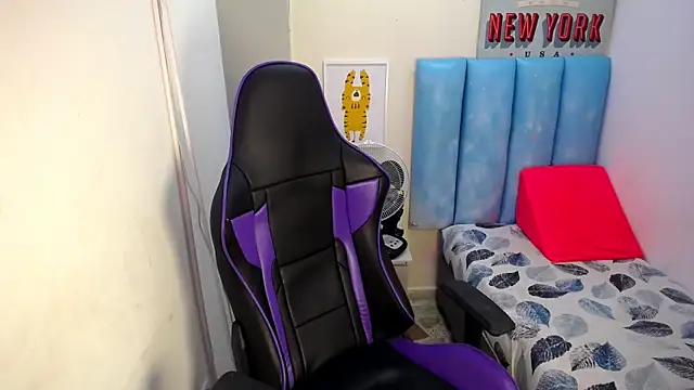 Austin col  online show from October 28, 2025, 6:40 pm