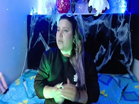 EmmaTower online show from October 10, 2025, 7:15 pm