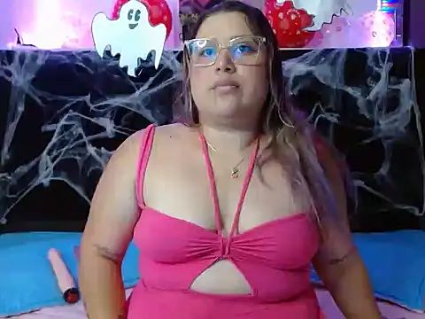 EmmaTower online show from October 17, 2025, 7:15 pm